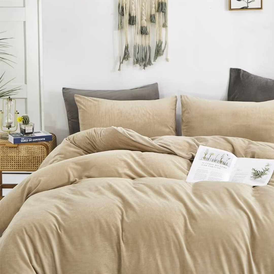 Velvet Duvet Cover Set - Skin White & Light Brown